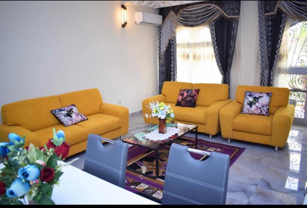 Residence Ambassa Etienne & Therese ياوندي المظهر الخارجي الصورة