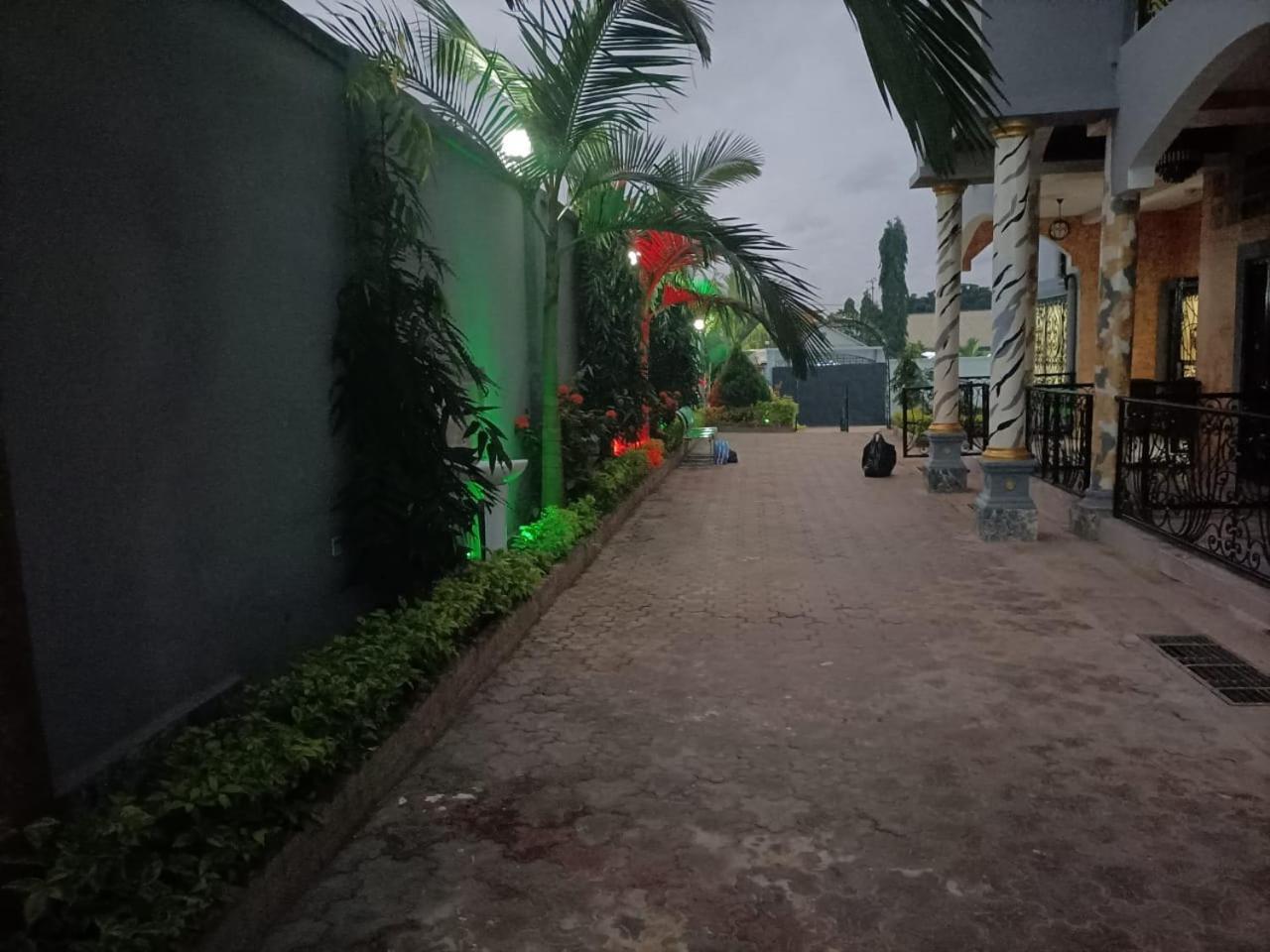 Residence Ambassa Etienne & Therese ياوندي المظهر الخارجي الصورة